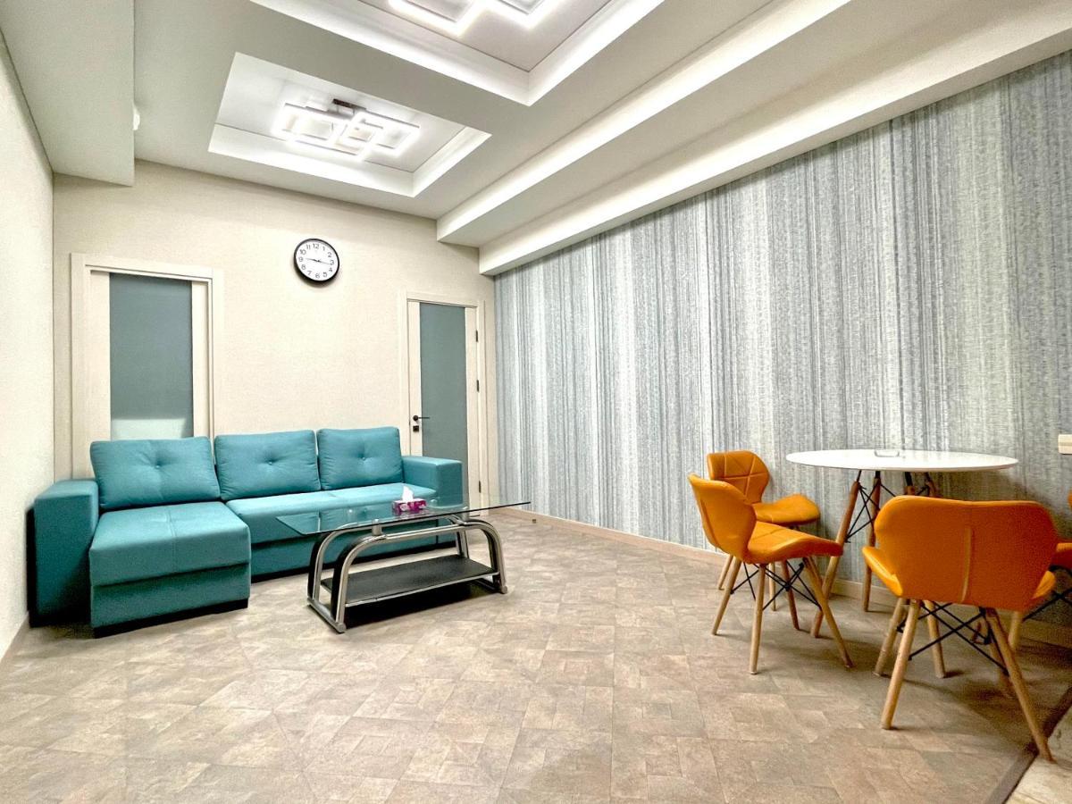 Apartments Emili Yerevan Bagian luar foto
